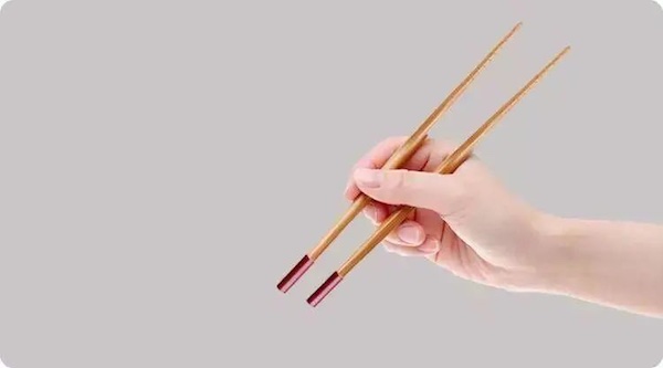 use chopsticks upside down