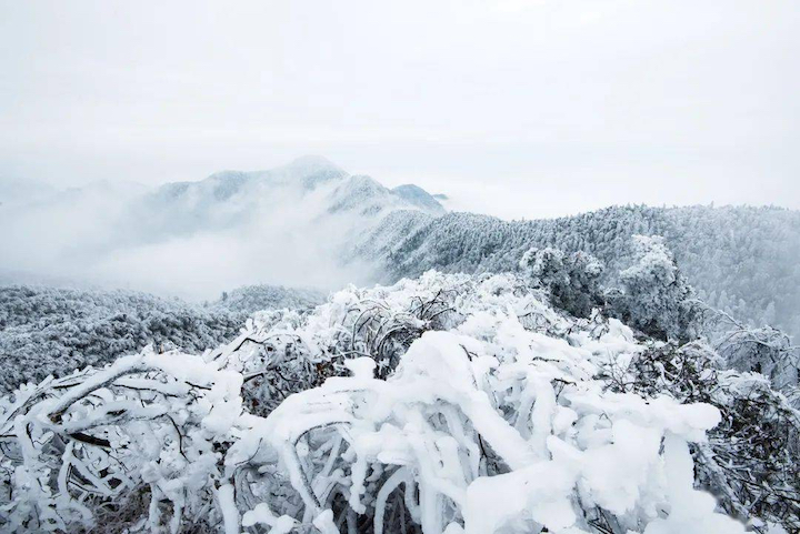 hengshan mountain snow scene