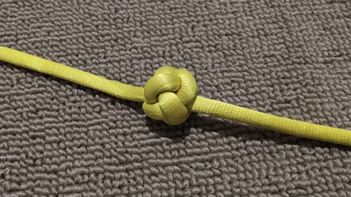 button knot